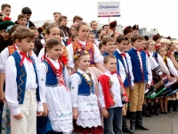 "Czas Poloneza", czyli ZPiT "Chodowiacy" im. A. Siwkiewicz w Święto Konstytucji 3 maja na Placu Zamkowym w Warszawie