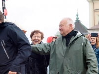 "Czas Poloneza", czyli ZPiT "Chodowiacy" im. A. Siwkiewicz w Święto Konstytucji 3 maja na Placu Zamkowym w Warszawie