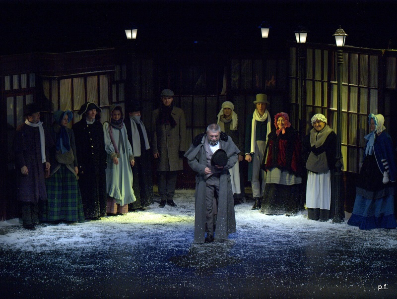 W niedzielę, 21 listopada o godz. 16:00 na Scenie Teatralnej Miasta Siedlce wystawiony zostanie spektakl "Opowieść wigilijna" w wykonaniu aktorów Teatru Baj Pomorski z Torunia.