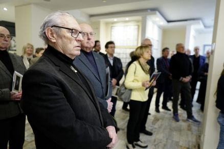 "Świat. Rysunek światła" - wystawa Andrzeja Bakiery w Galerii Teatralnej