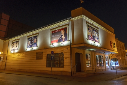 Patriotyczne iluminacje z okazji Dnia Flagi RP