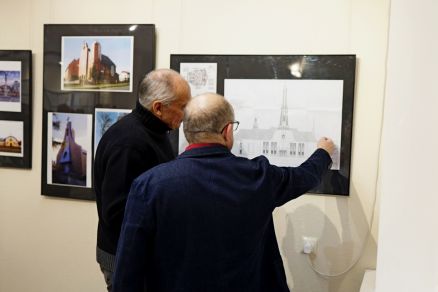 "Świat. Rysunek światła" - wystawa Andrzeja Bakiery w Galerii Teatralnej