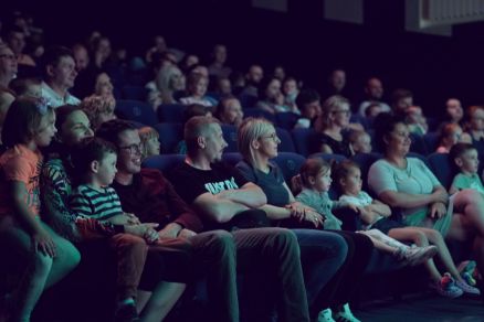 Spektakl "Król lasu" w ramach Teatralnych Spotkań pod muralem