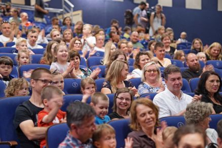 Spektakl "Król lasu" w ramach Teatralnych Spotkań pod muralem
