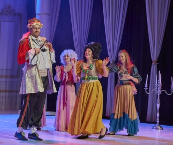 Premiera spektaklu Teatru Es "Nowe szaty króla"