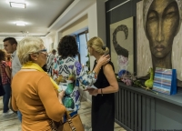 Wernisaż prac malarskich Izy Staręgi w Galerii Teatralnej
