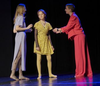 Premierowy pokaz spektaklu "thePRESSja" Studia Teatralnego im. J. Woszczerowicza