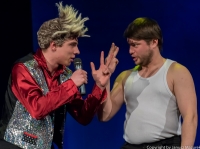 "Za co giniemy" - spektakl Teatru Es