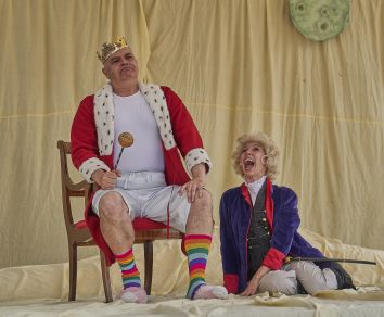 Spektakl "Mały Książe " w ramach Teatralnych Spotkań pod muralem