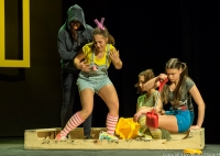 "Za co giniemy" - spektakl Teatru Es