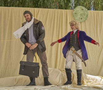 Spektakl "Mały Książe " w ramach Teatralnych Spotkań pod muralem