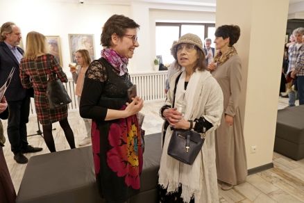 "Między malarstwem a teatrem" - Malarstwo Jadwigi Marii Jarosiewicz w Galerii Teatralnej CKiS