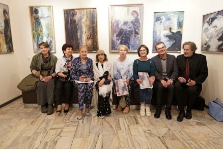 "Między malarstwem a teatrem" - Malarstwo Jadwigi Marii Jarosiewicz w Galerii Teatralnej CKiS