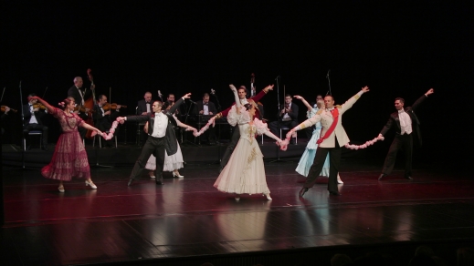 Walce Wiedeńskie - Budapest Strauss Ballet & Orchestra