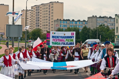  XX MFPTiF - Parada Ulicami Miasta 