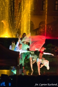 Spektakl „Romeo i Julia na wodzie” podczas VI Zamojskiego Festiwalu Kultury „ARTE, CULTURA, MUSICAE…”